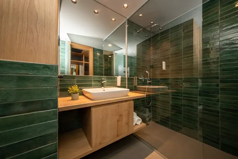 Nomad-bathroom